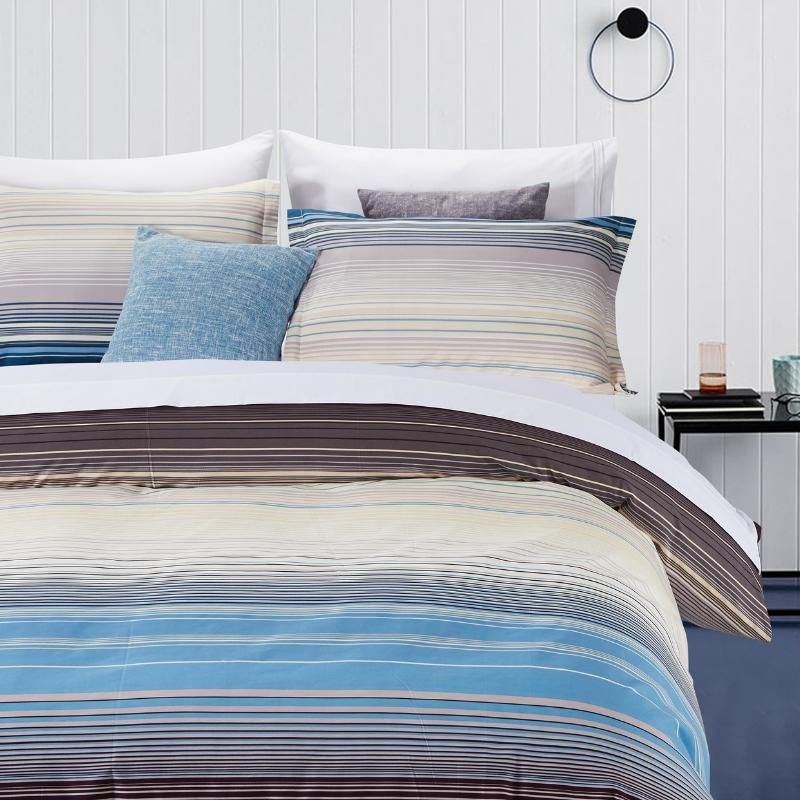 Full/Queen Duvet Cover and Pillow Shams